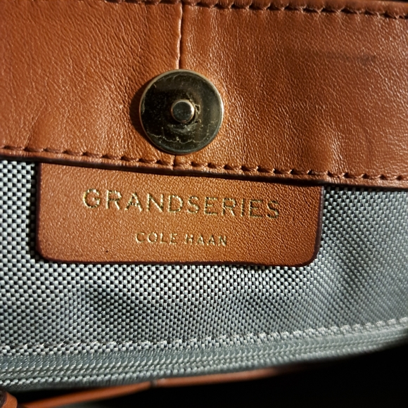 Cole Haan G Series Leather Brown Detachable Shoulder/ Handbag - Picture 12 of 16